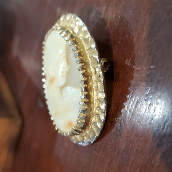 VINTAGE AGED VICTORIAN PENDANT BROOCH PIN GOLDTONE - Picture 4 of 9